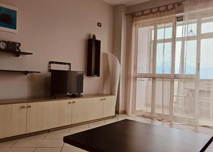 Nr. 27. E Luminoso. Appartamento Shkodër